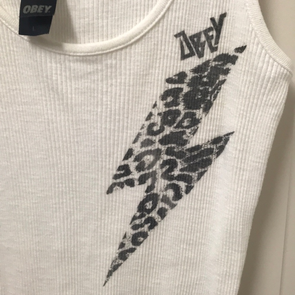 Obey white tank with lightning bolt - Picture 2 of 5